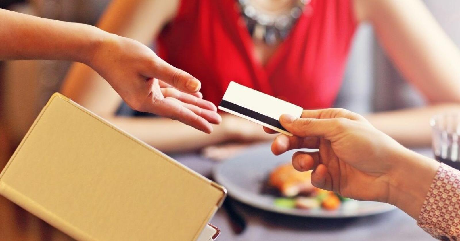 Cena da 700 euro a San Marco, mangia e scappa