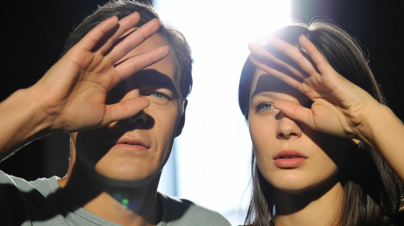 "Vetrina troppo luminosa, va spenta"