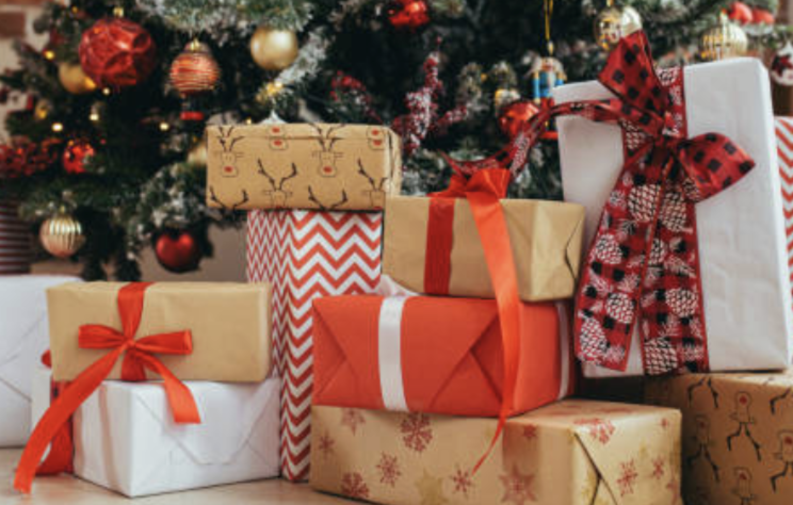 Regali degli Italiani a Natale: budget in calo del 20% 