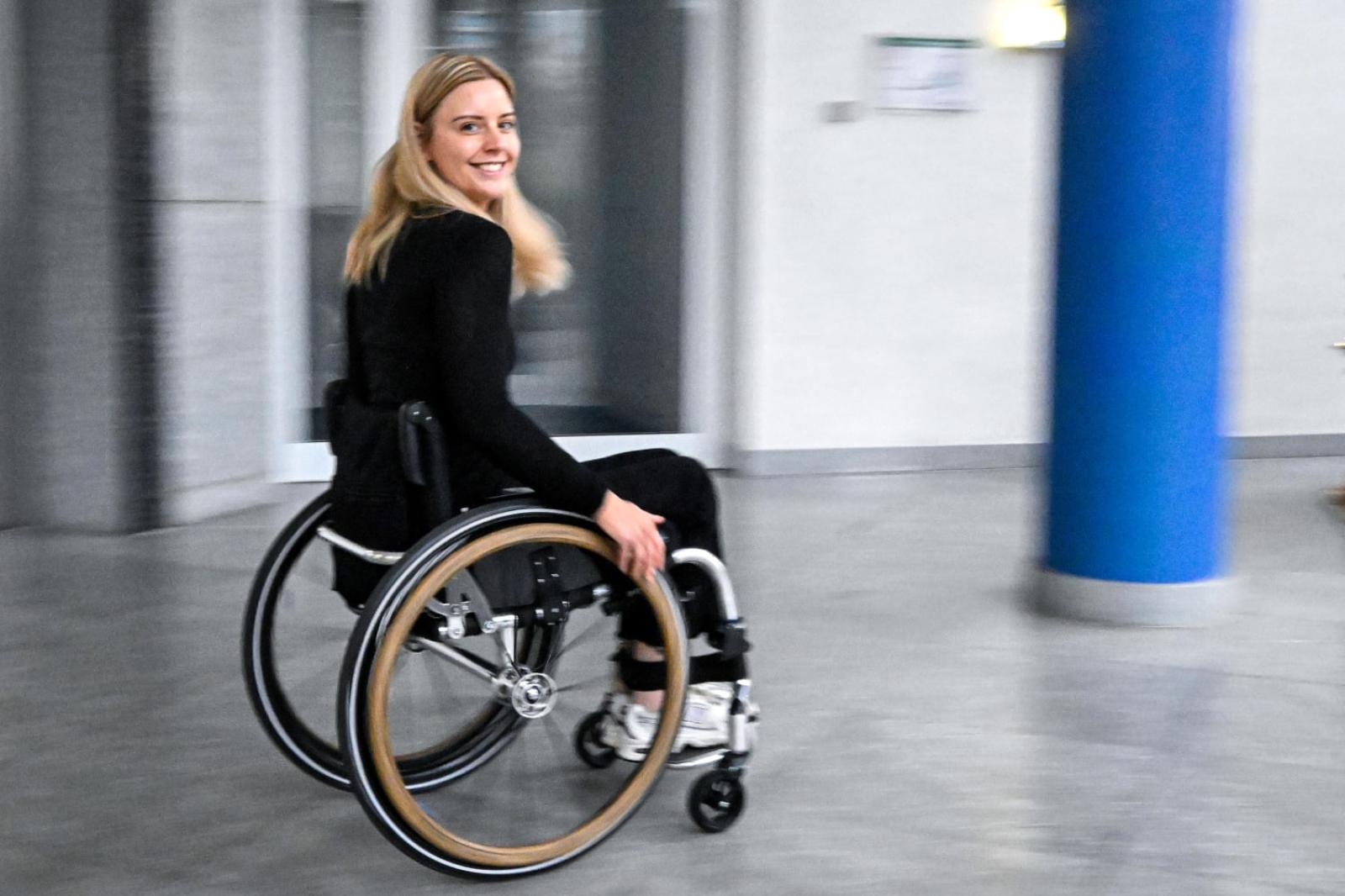 Michaela Benthaus, la prima persona con disabilit&agrave; nello spazio