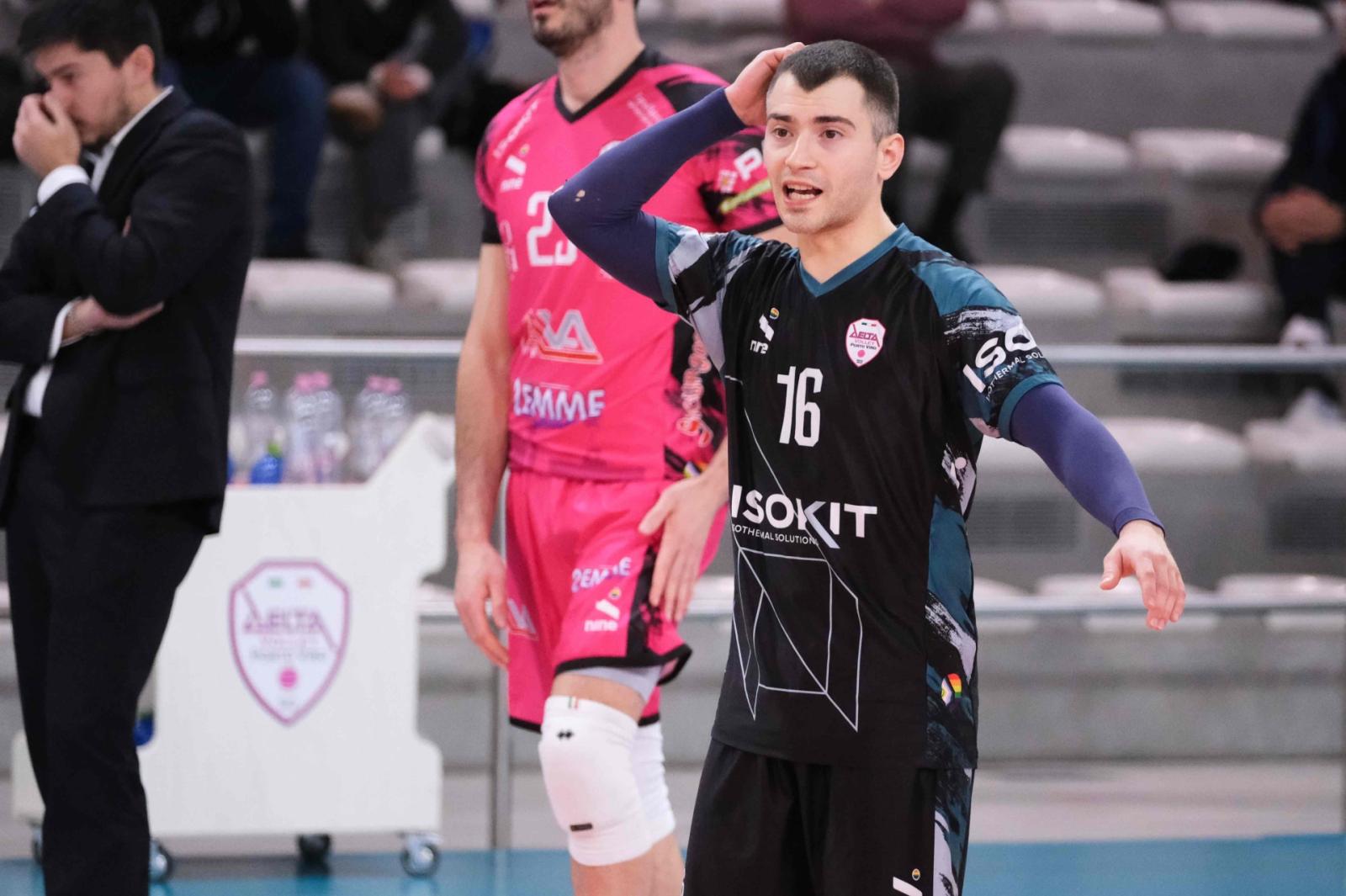 Delta Volley perde la battaglia al tie break