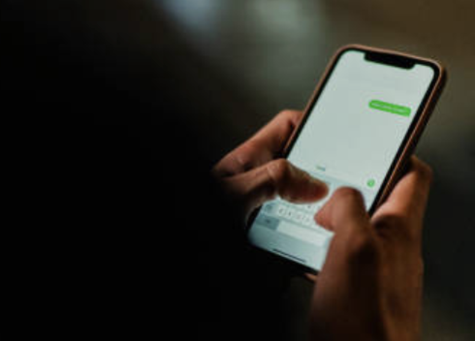 GhostPairing, la nuova truffa che svuota WhatsApp