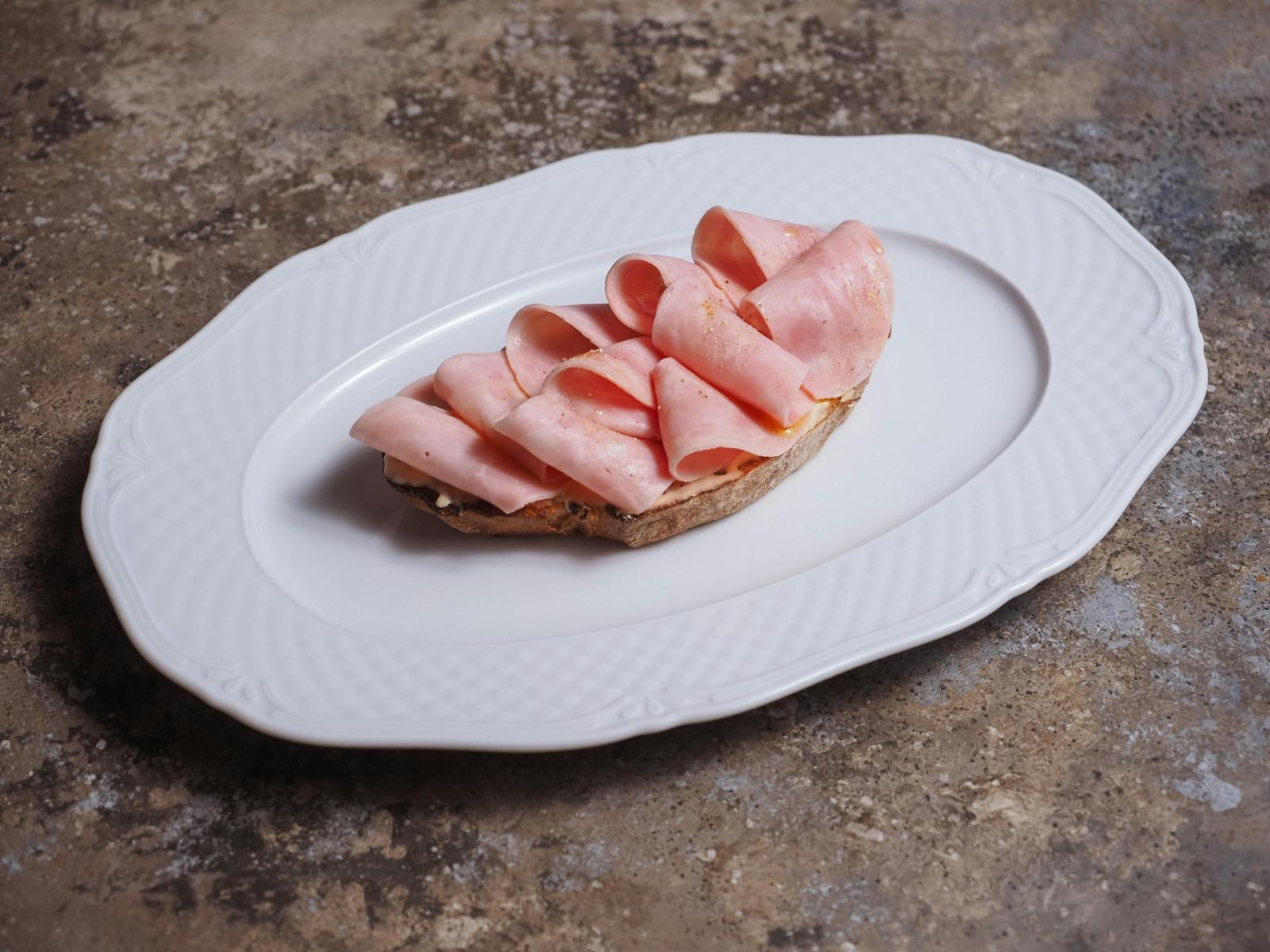 Prosciutto cotto cancerogeno di tipo 1: cosa sapere