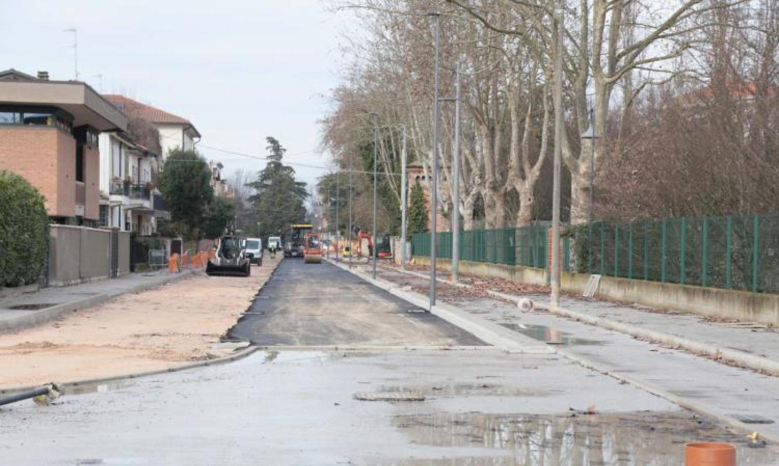 Ciclabile addio, marciapiede &ldquo;XL&rdquo;