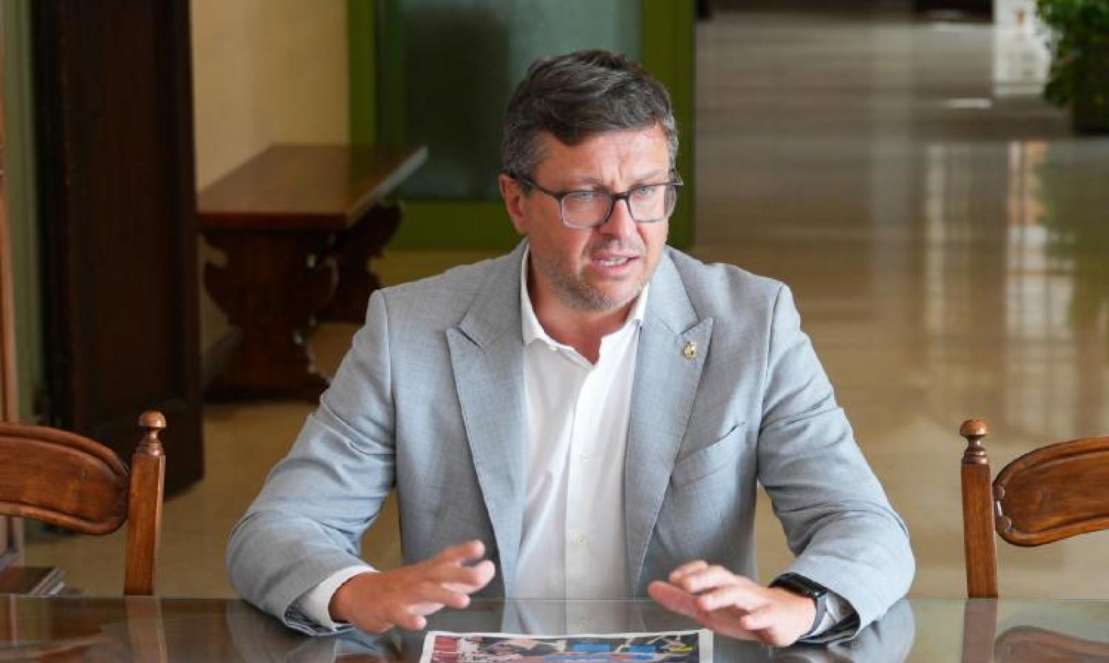 &ldquo;Costi elevati? Si cambia&rdquo;