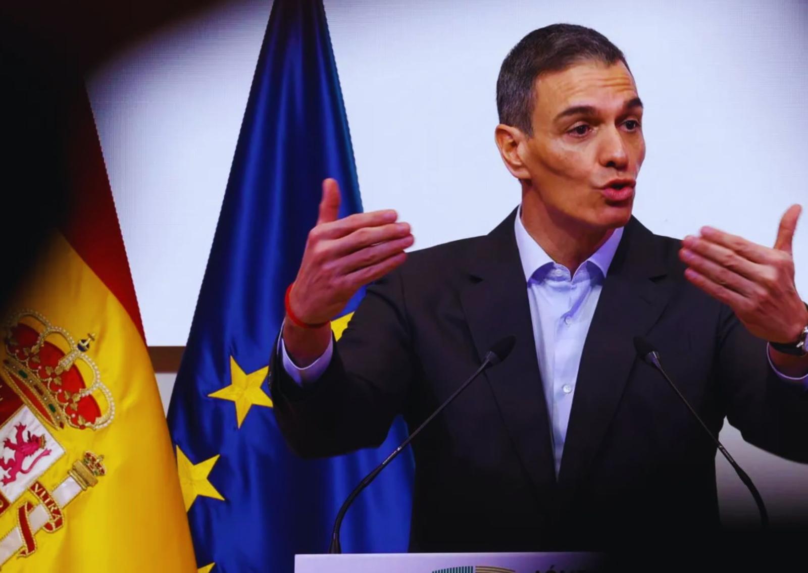 S&aacute;nchez sfida i colossi del web