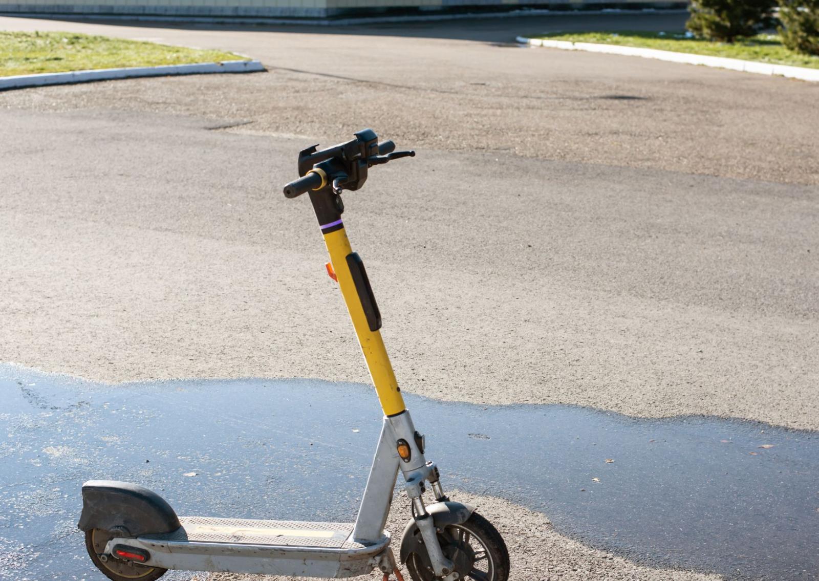 Bari, 25enne aggredita a martellate
