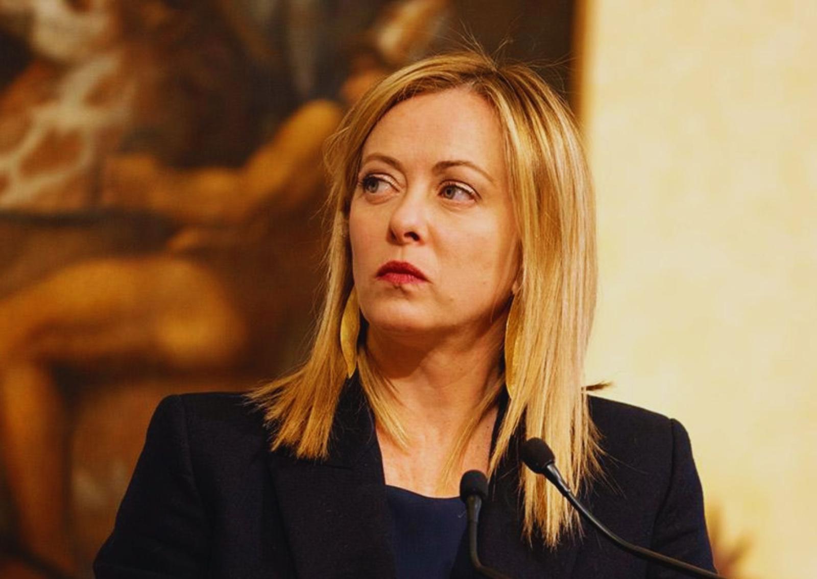 Algerino con 23 condanne risarcito