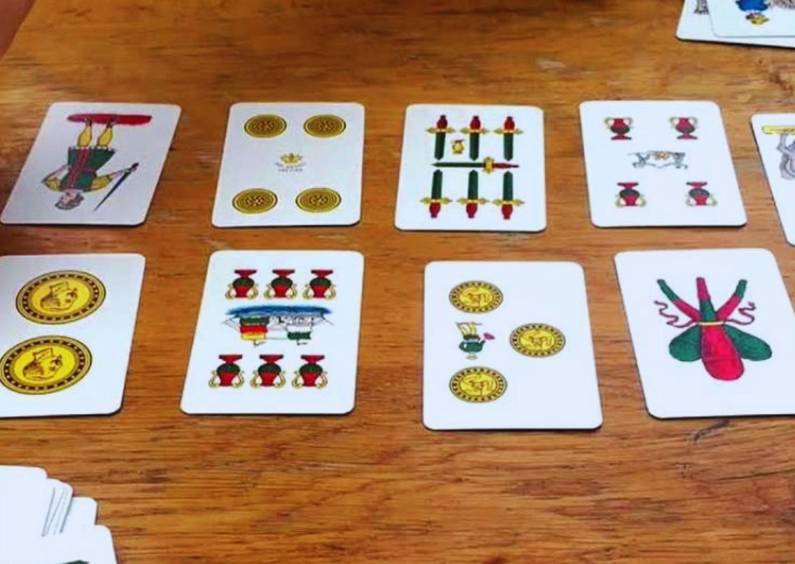 Scopone nelle osterie, il Nordest rilancia