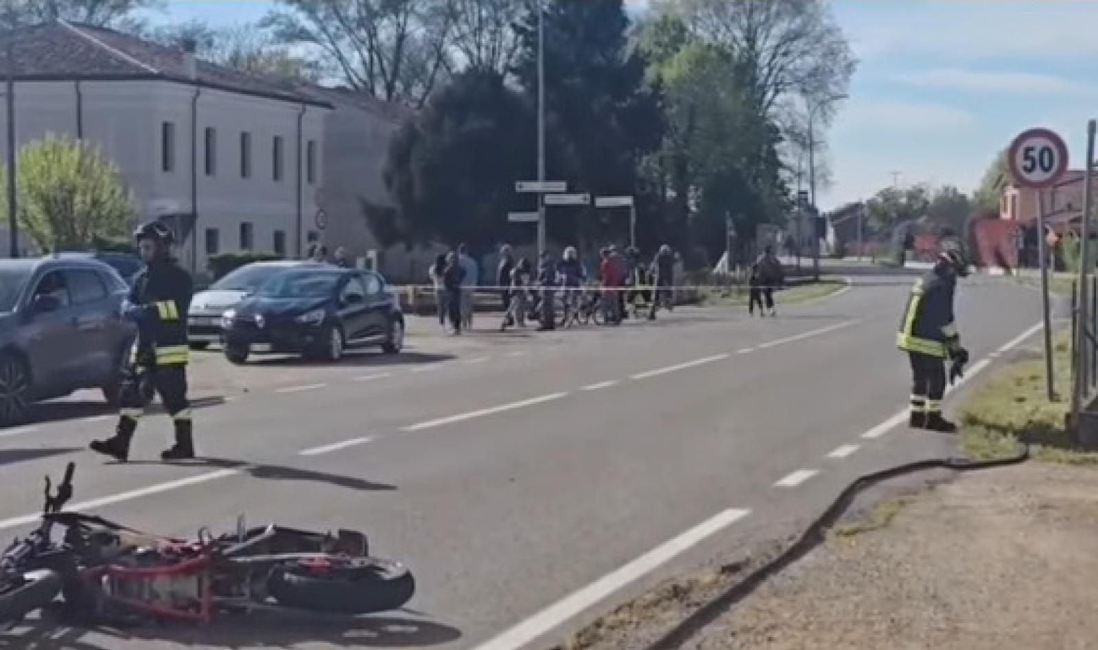 Incidente auto-moto: due feriti, uno &egrave; grave