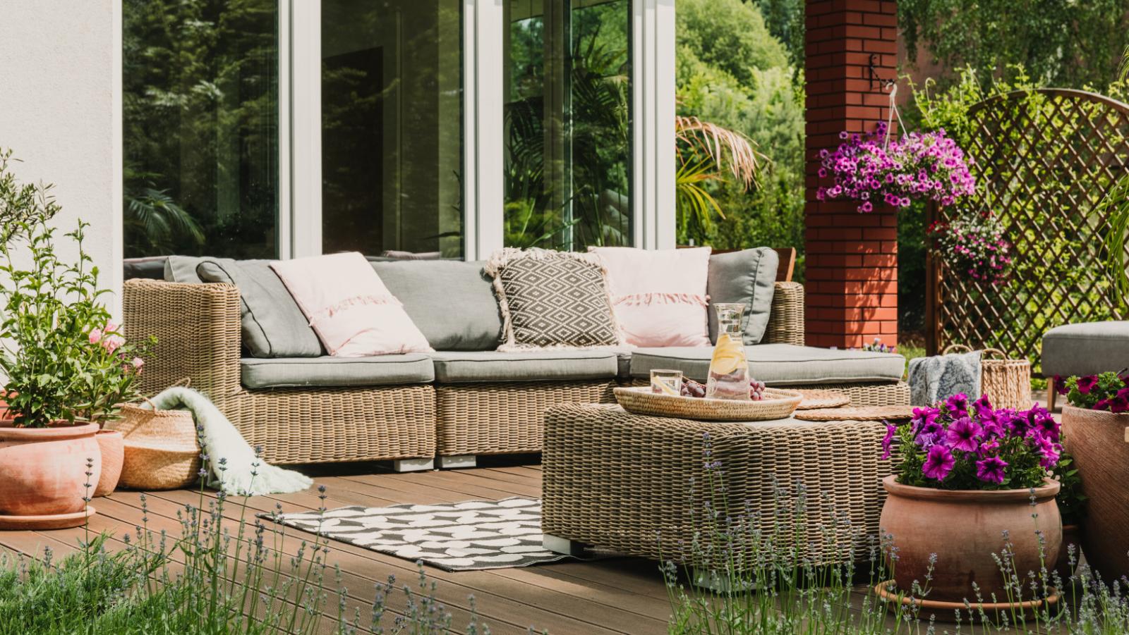 Giardino come rifugio urbano: il trend outdoor 2026 contro lo stress da citt&agrave;