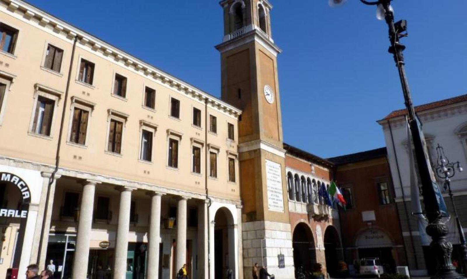 Bilancio magro, ma con tesoretto