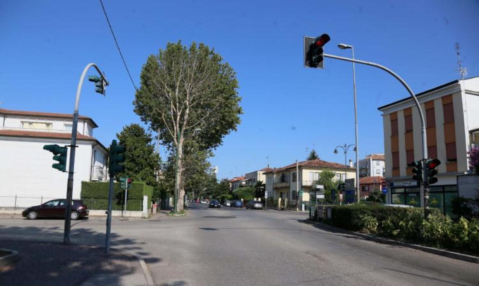 Semaforo verde per la rotatoria