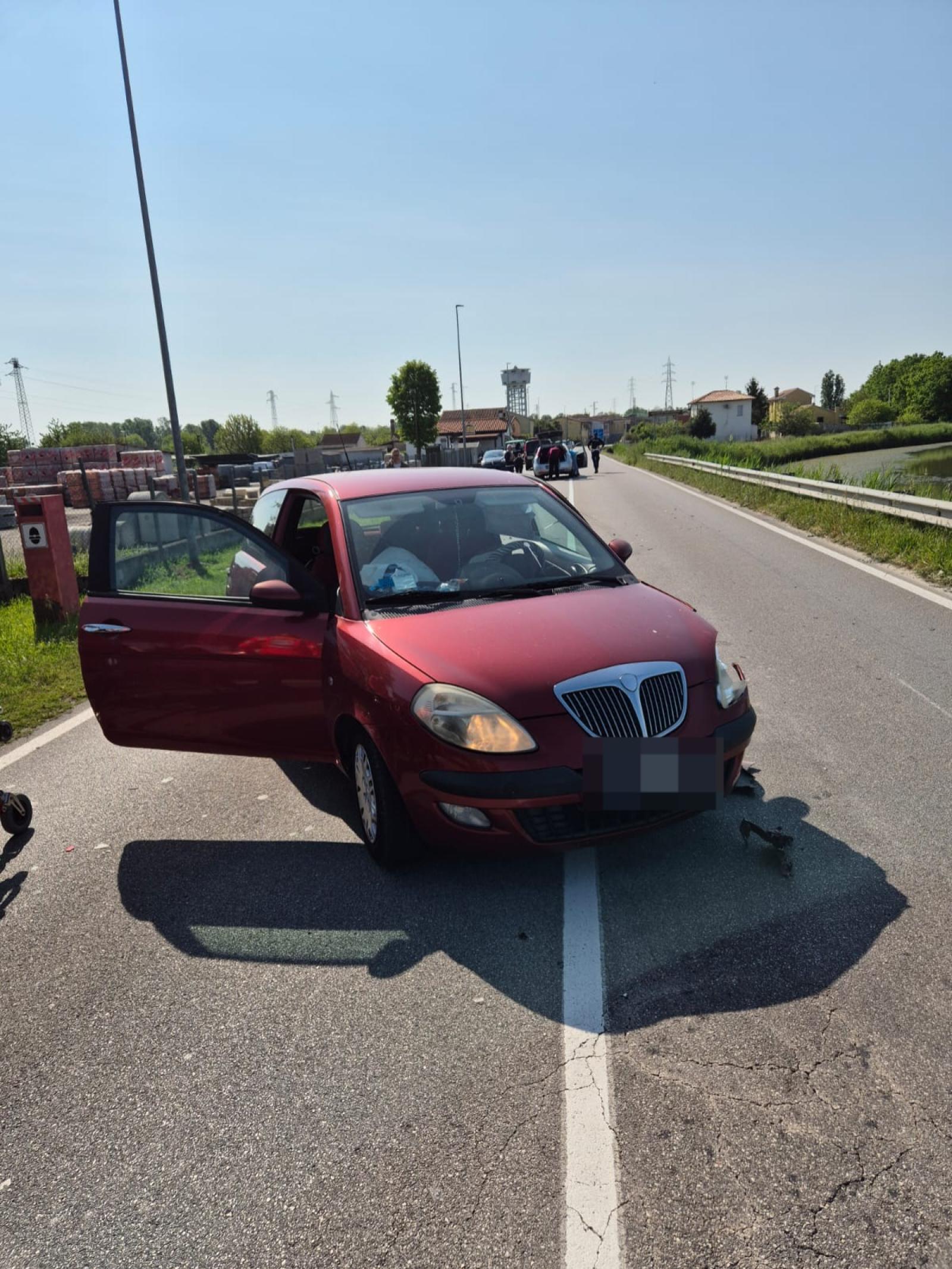 Frontale in via Curicchi: ferita una ragazza