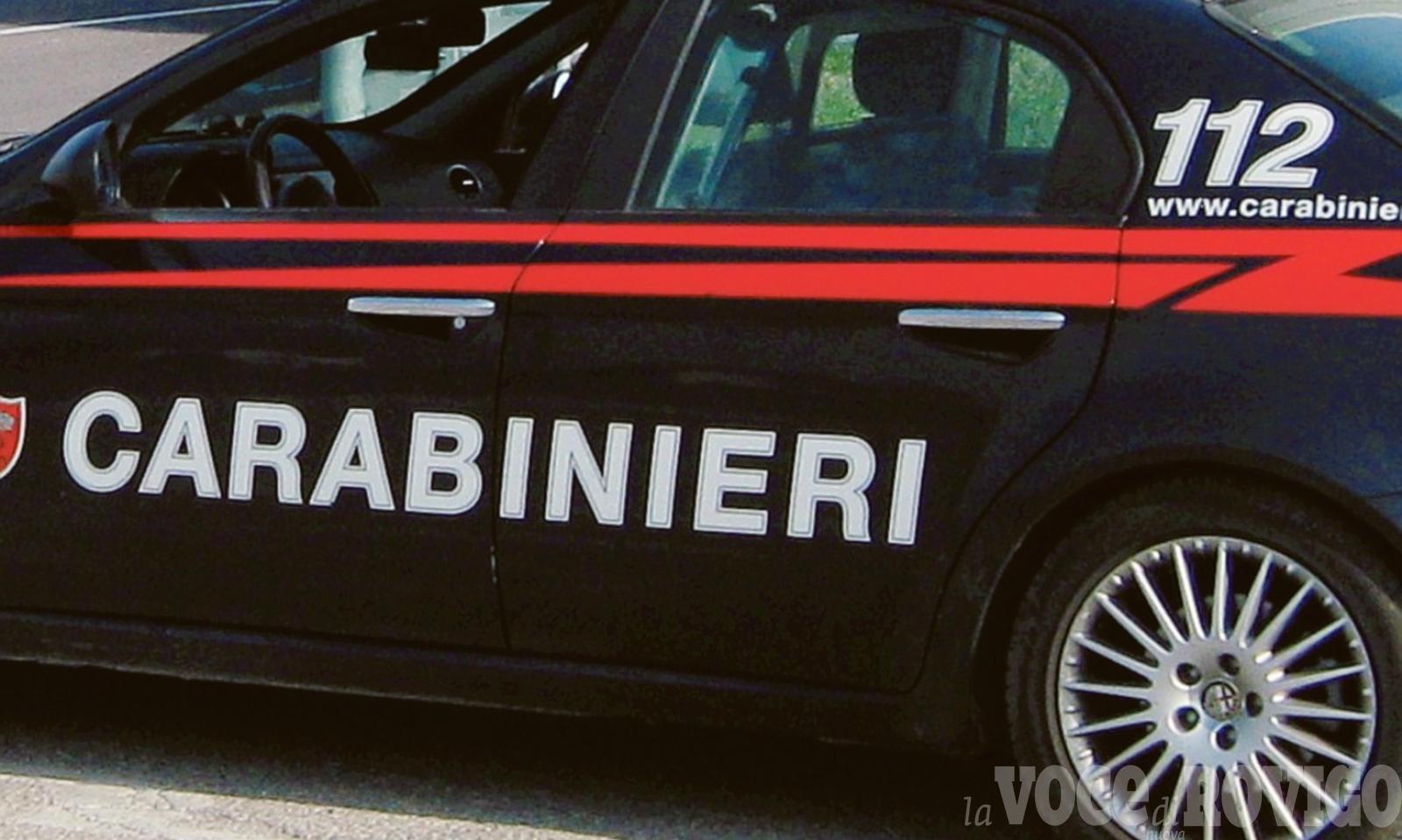 Falcia un pedone e fugge: &egrave; caccia al responsabile