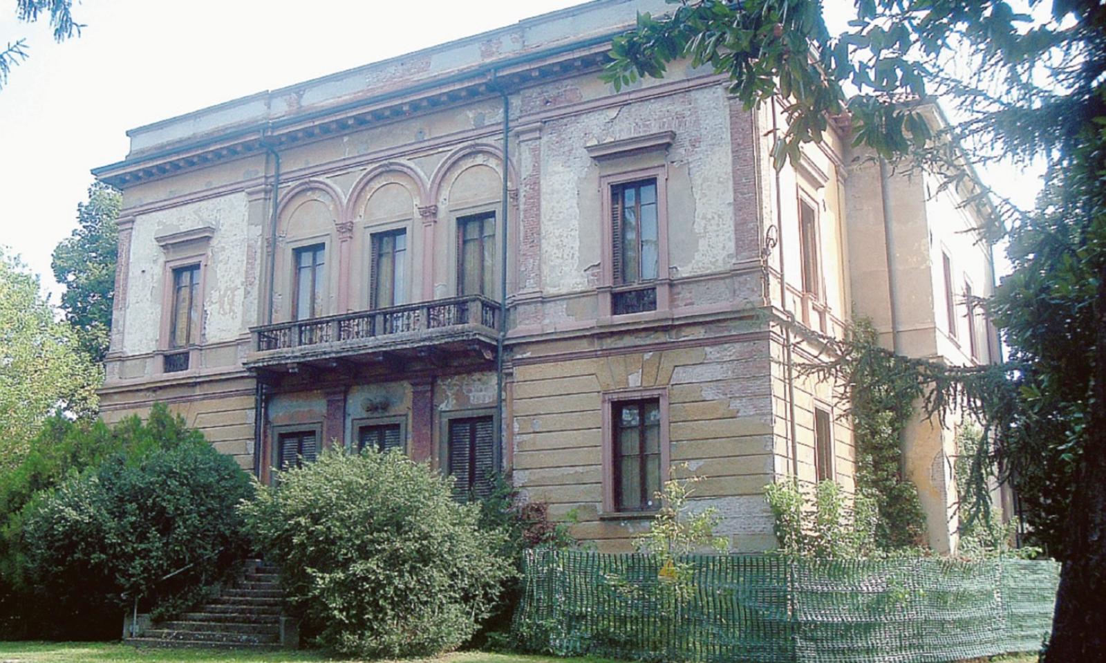 E Villa Finzi si rif&agrave; la copertura