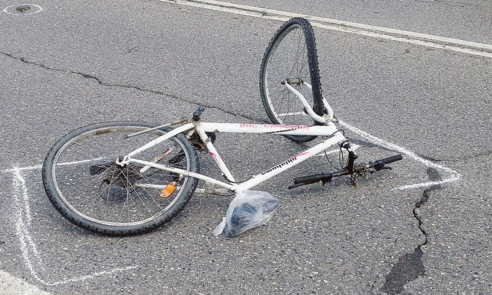 Cade dalla bicicletta, &egrave; in coma