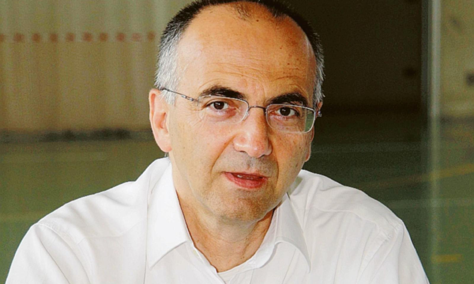 &ldquo;C&rsquo;eravamo tanto amati&rdquo; faville tra Caniato e Vernelli