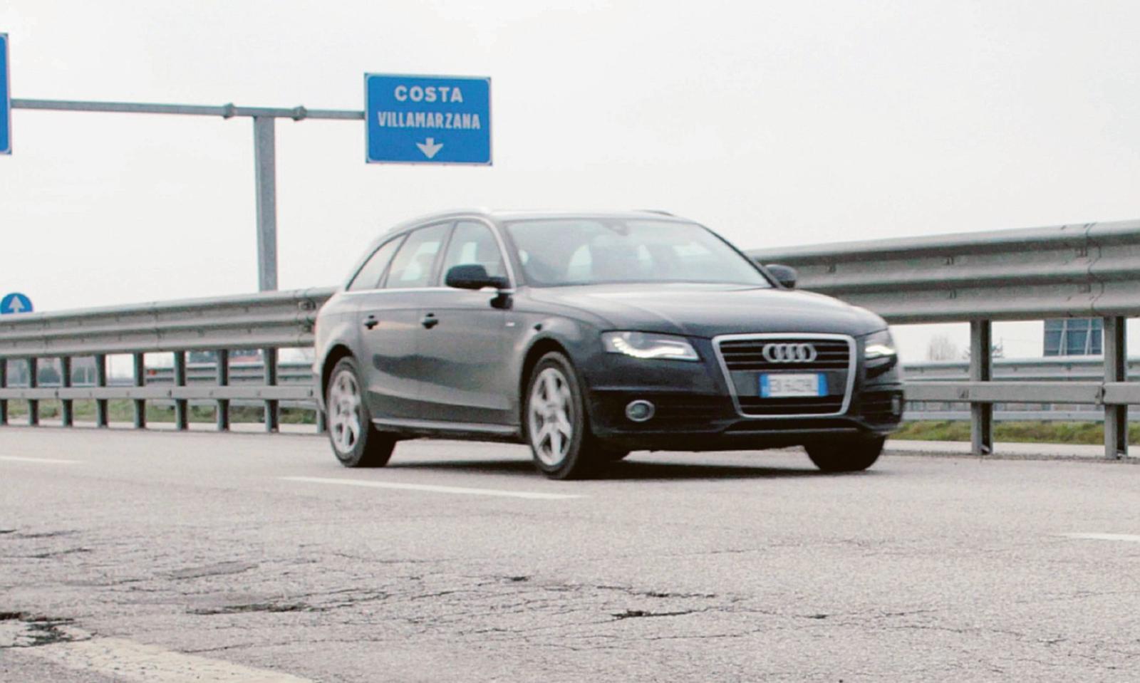 Bimbo in pericolo, ma sono ladri