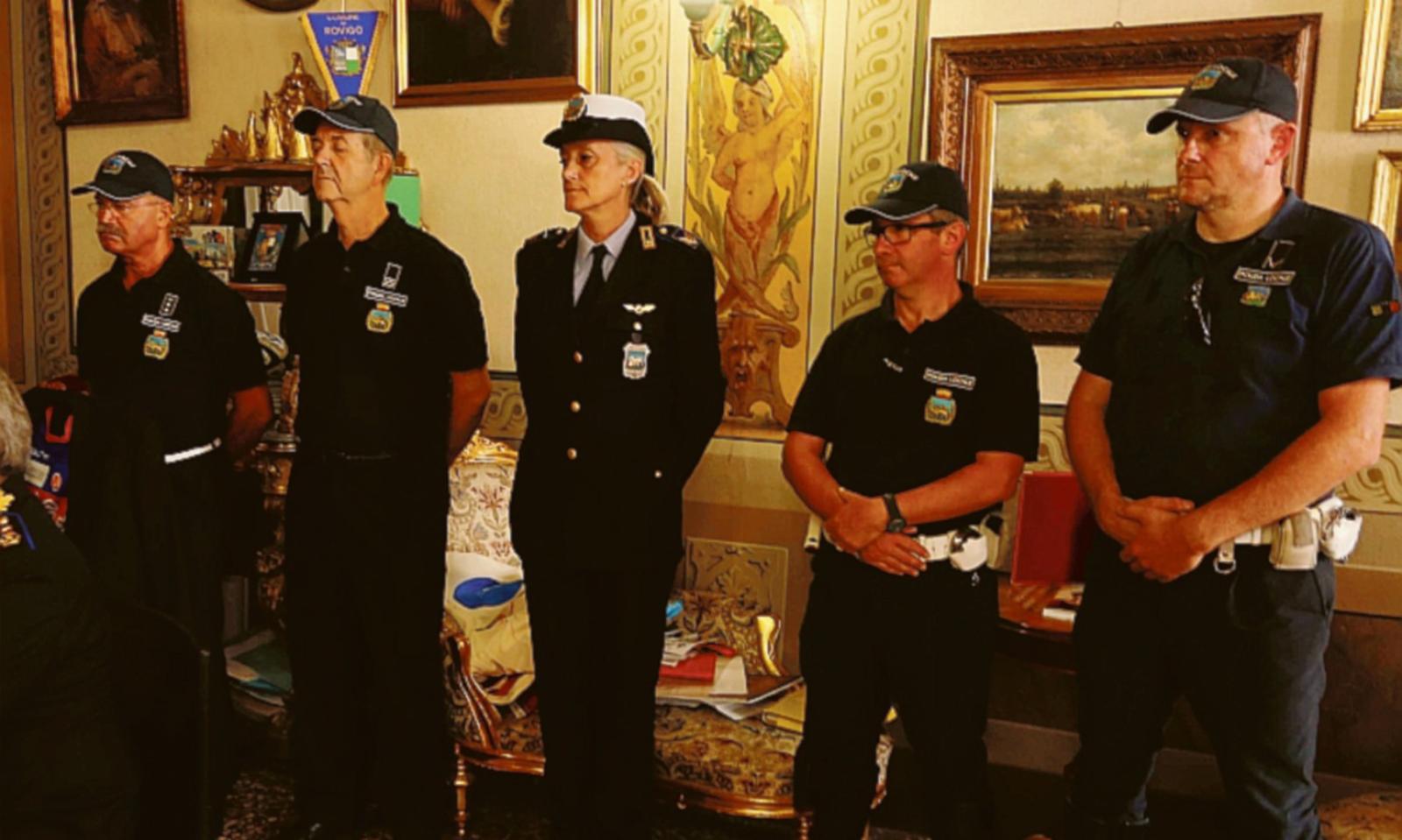 Su 34 vigili urbani solo otto per le strade