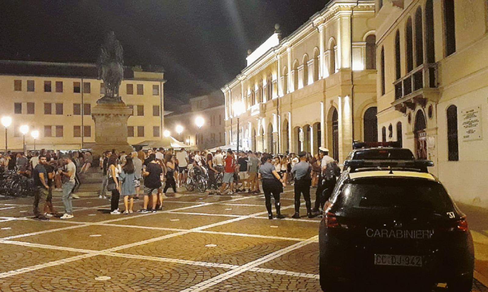 I vigili fanno la conta all&rsquo;aperitivo