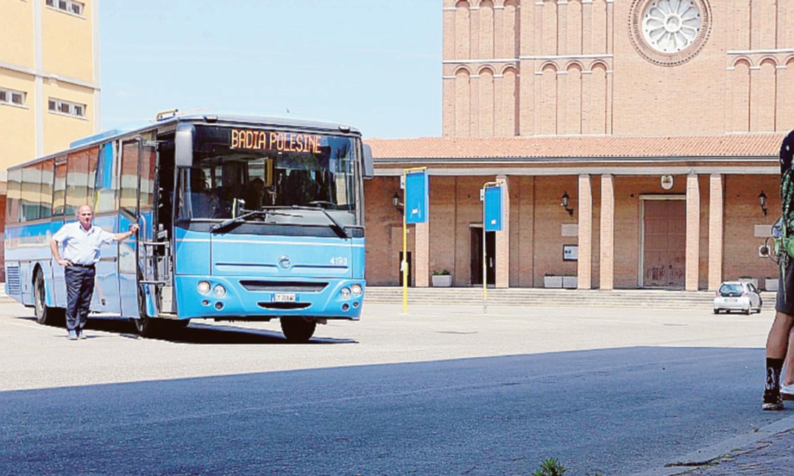 Stazione delle corriere, continua l'odissea 