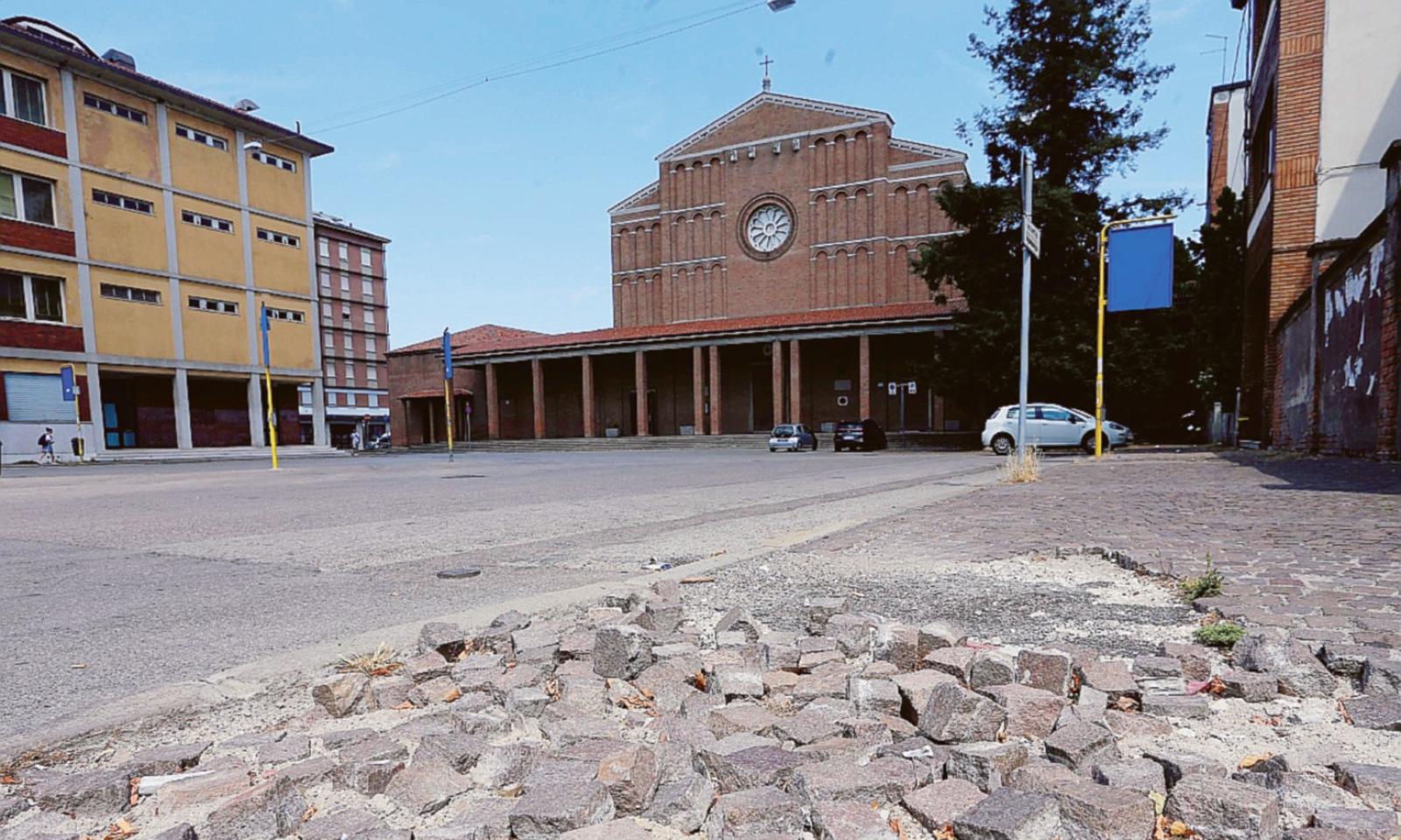 &ldquo;I pullman deturpano il santuario&rdquo;