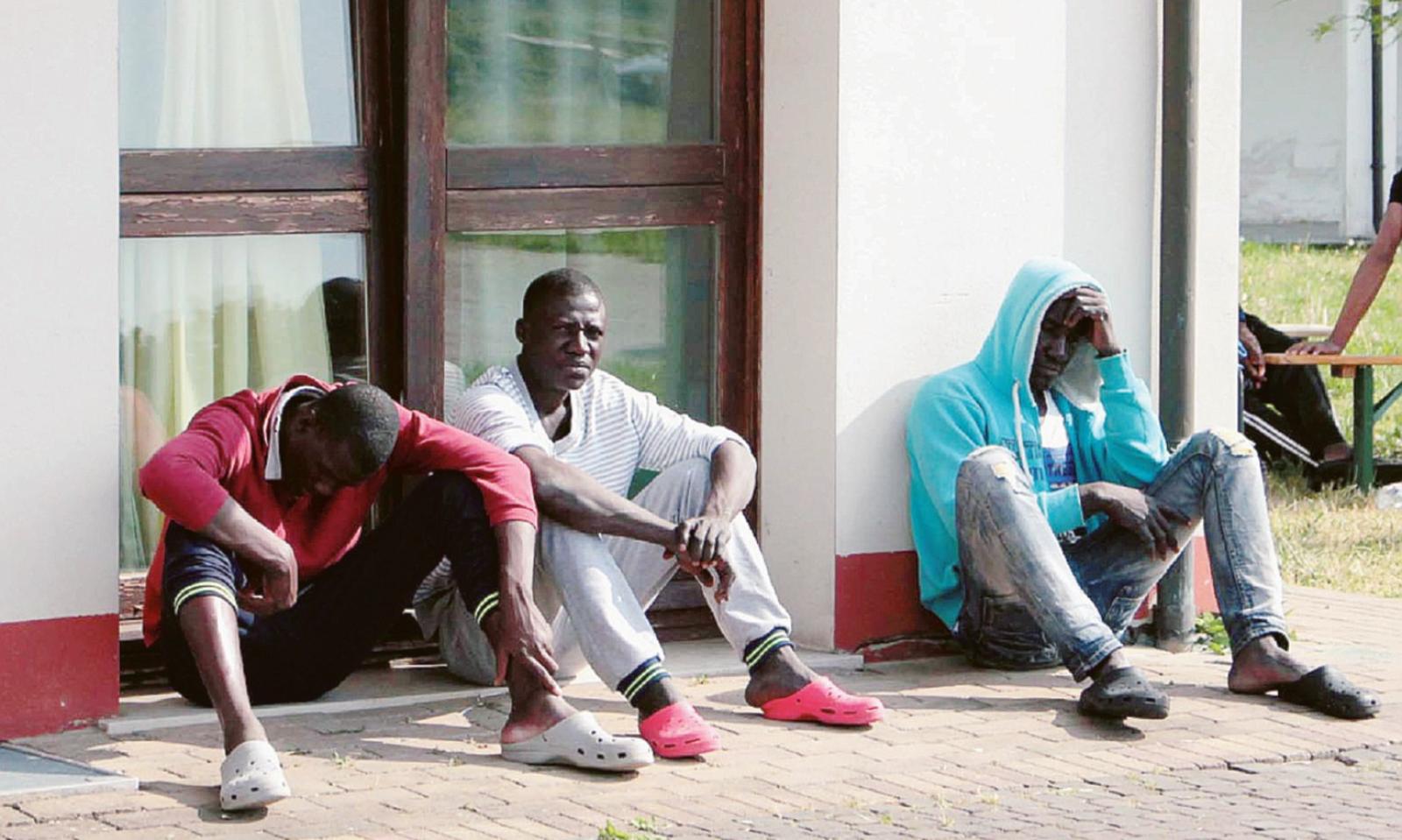 Business migranti, guai per Edeco