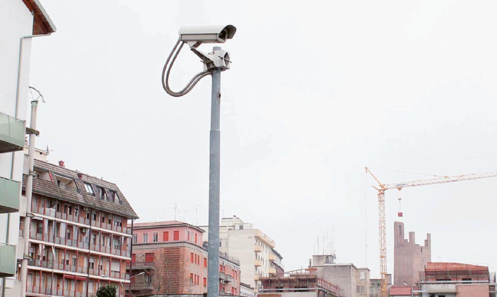 Senza i video, indagini in salita