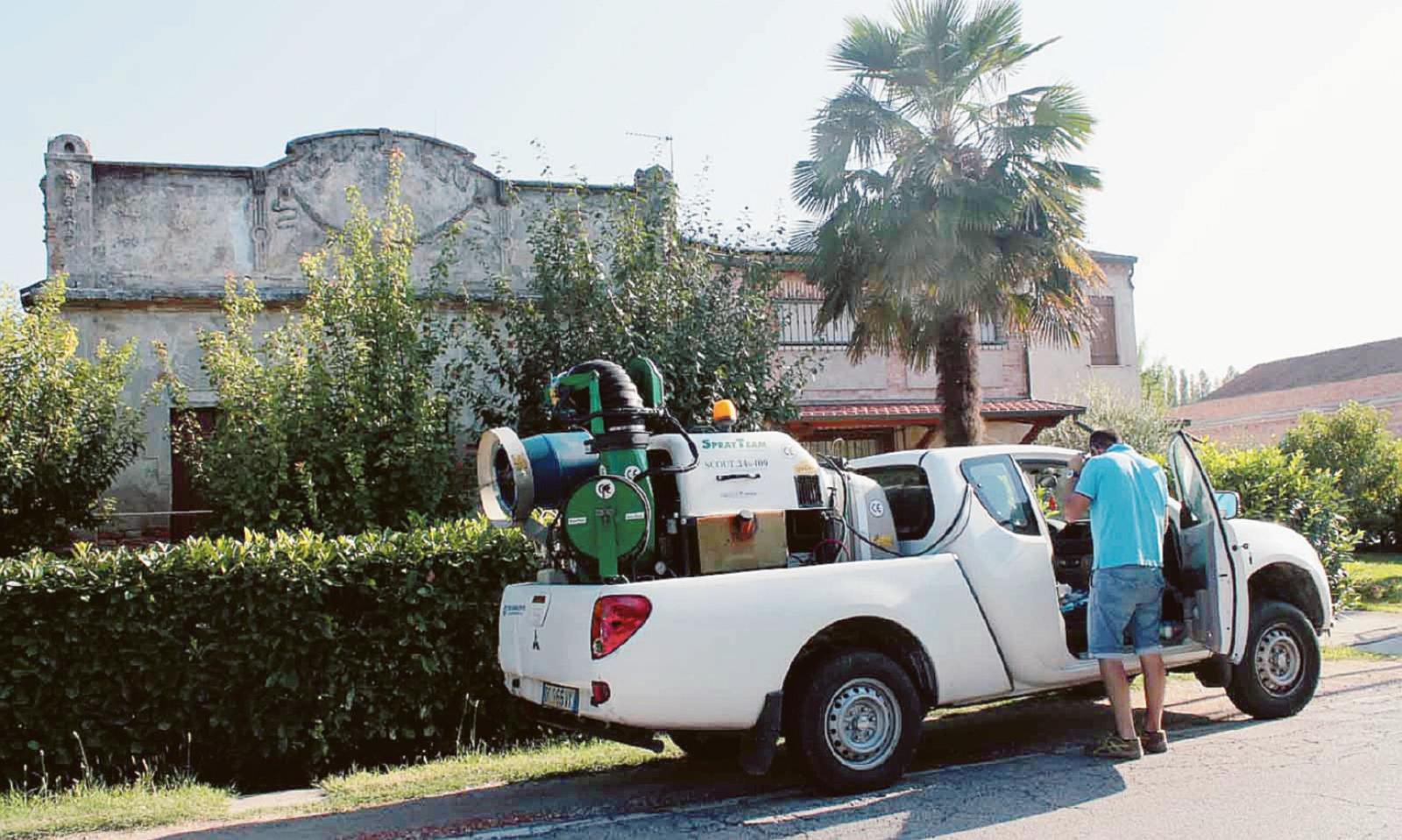 West Nile, 17 comuni in zona rossa