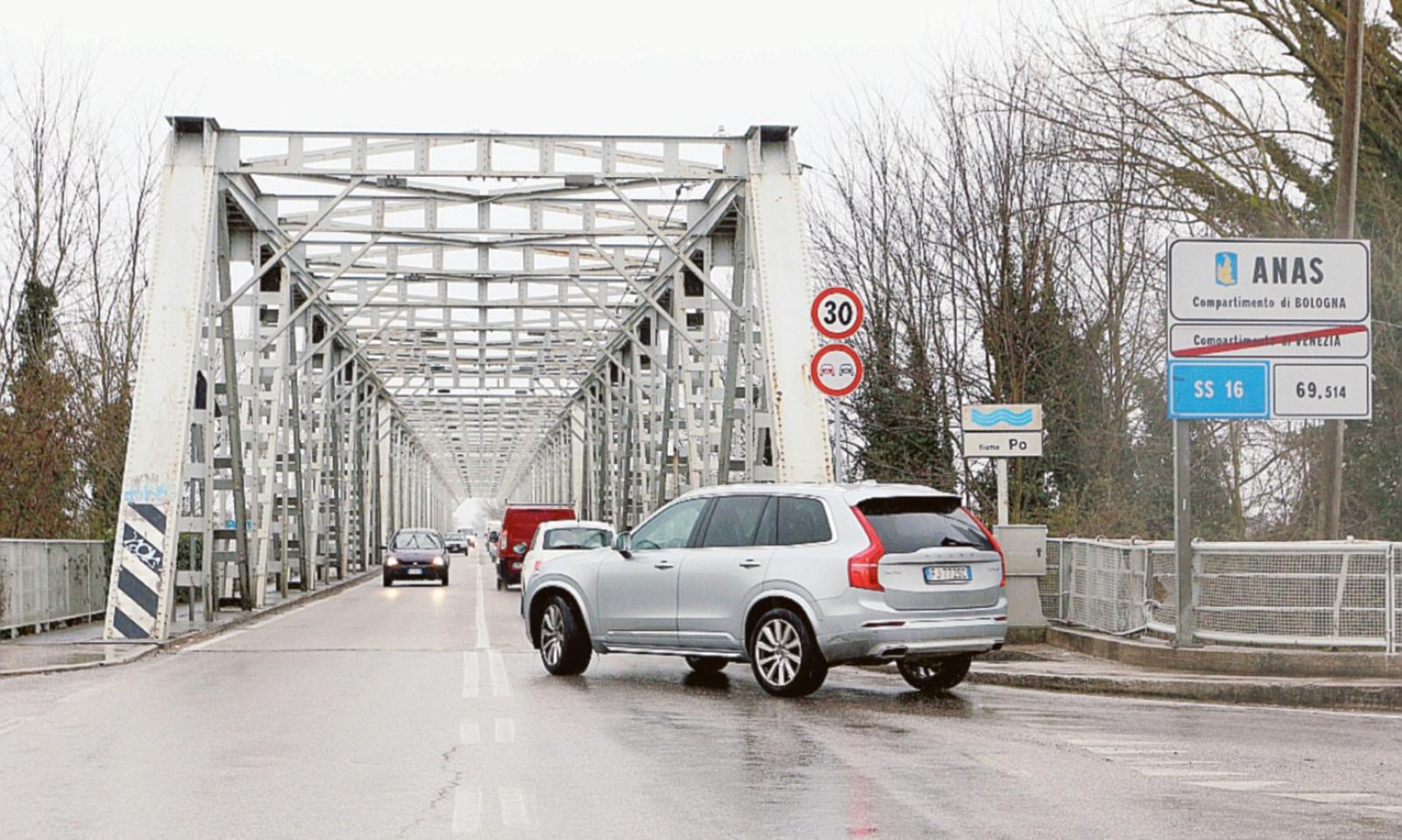 Ponte sul Po, taglio del nastro