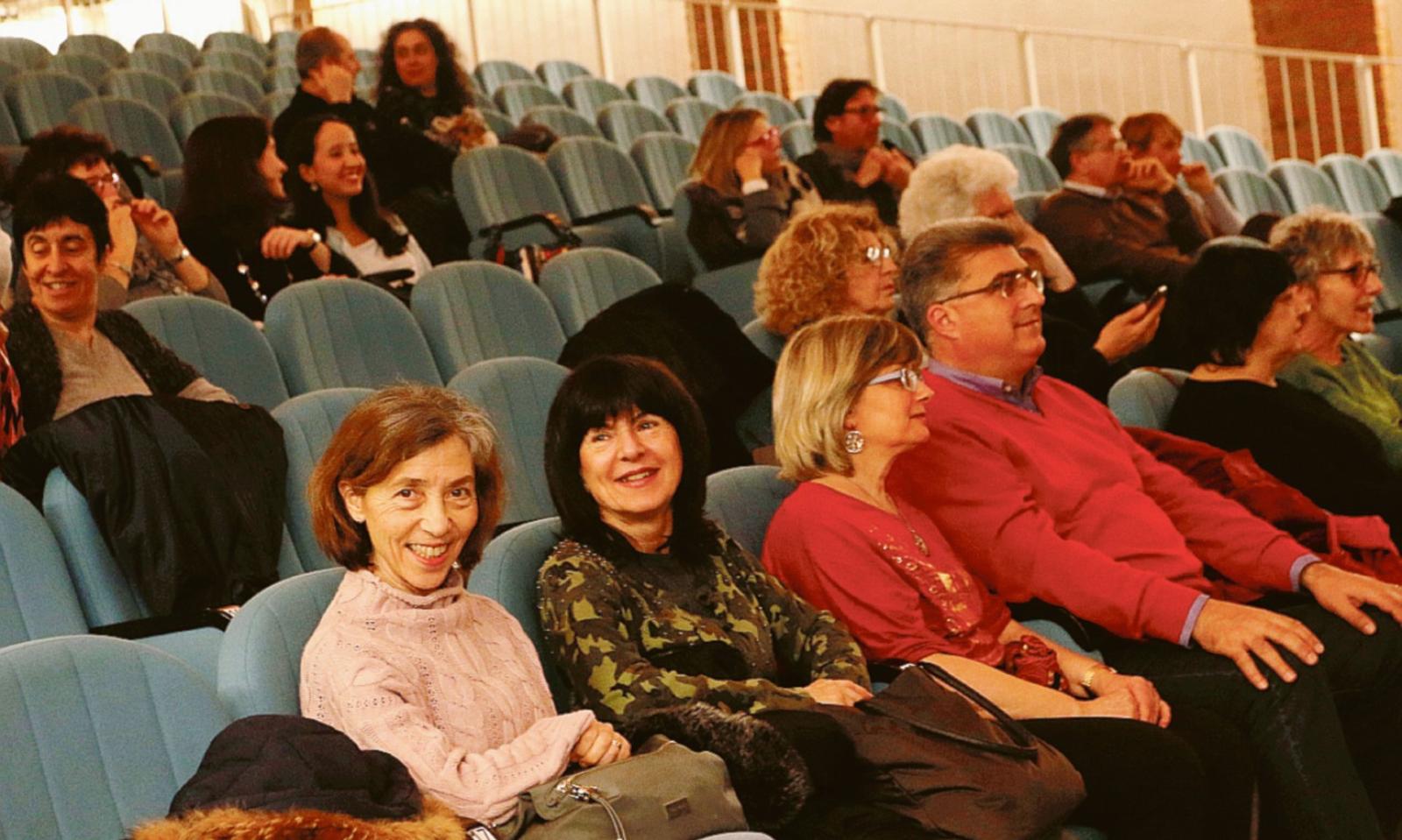 Paghi un biglietto, entrate in due