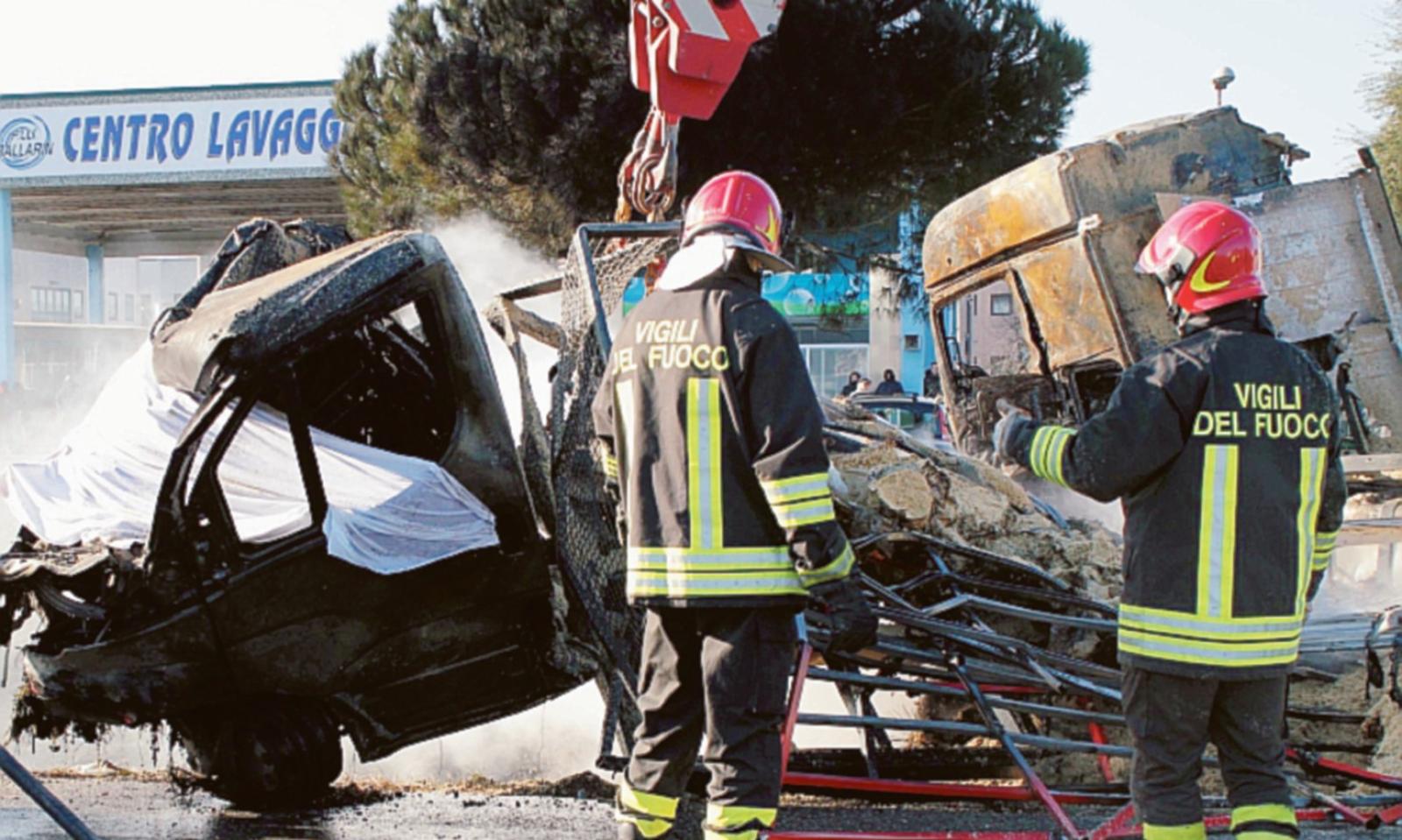 Due morti carbonizzati, patteggia