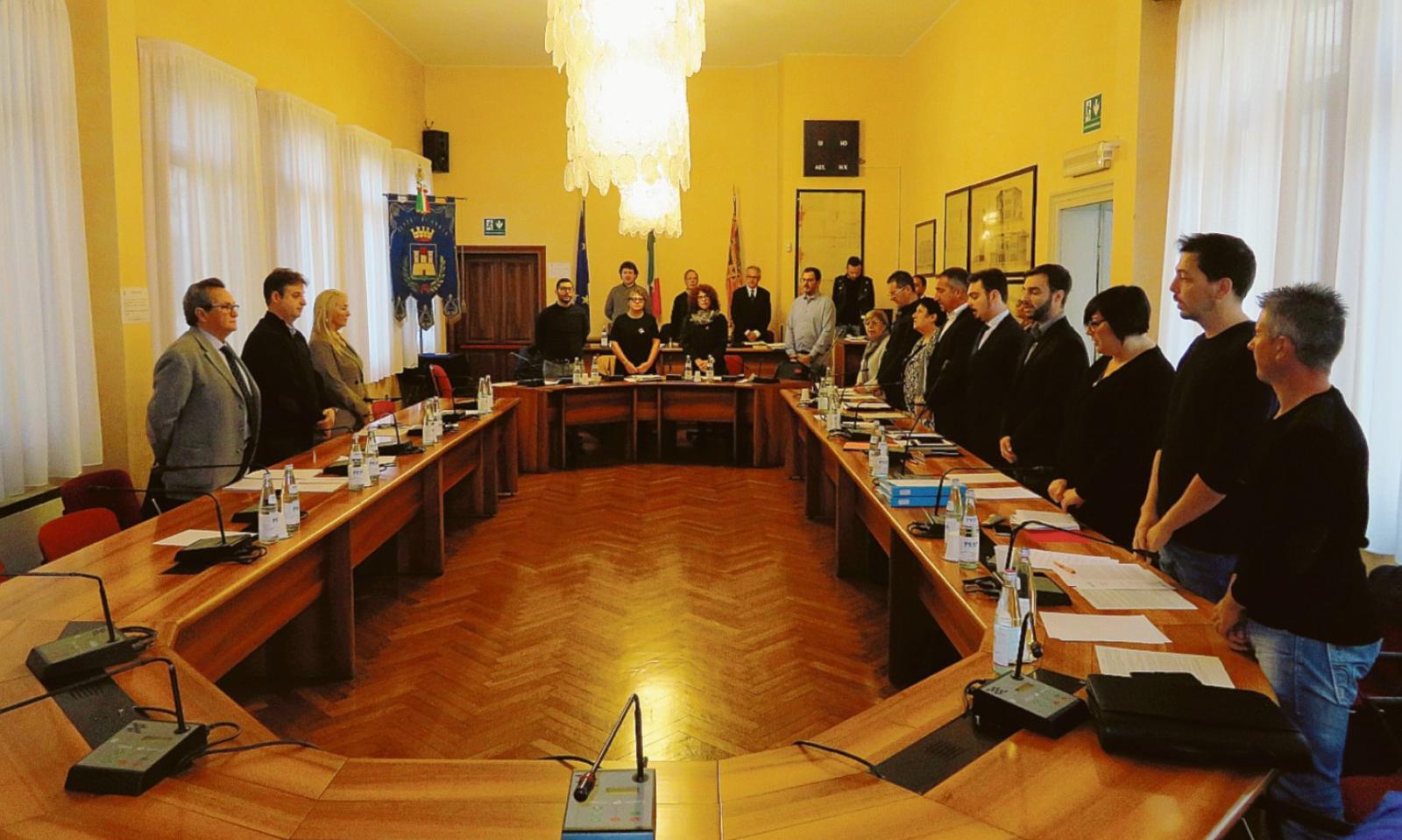 Rifiuti, ok alla riorganizzazione