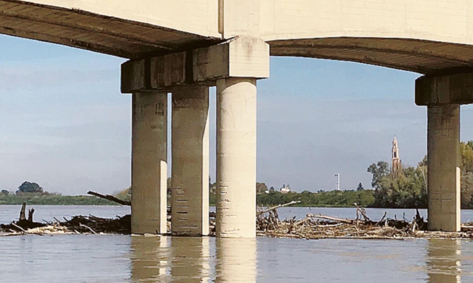 Anche sul Po cresce l&rsquo;allarme detriti