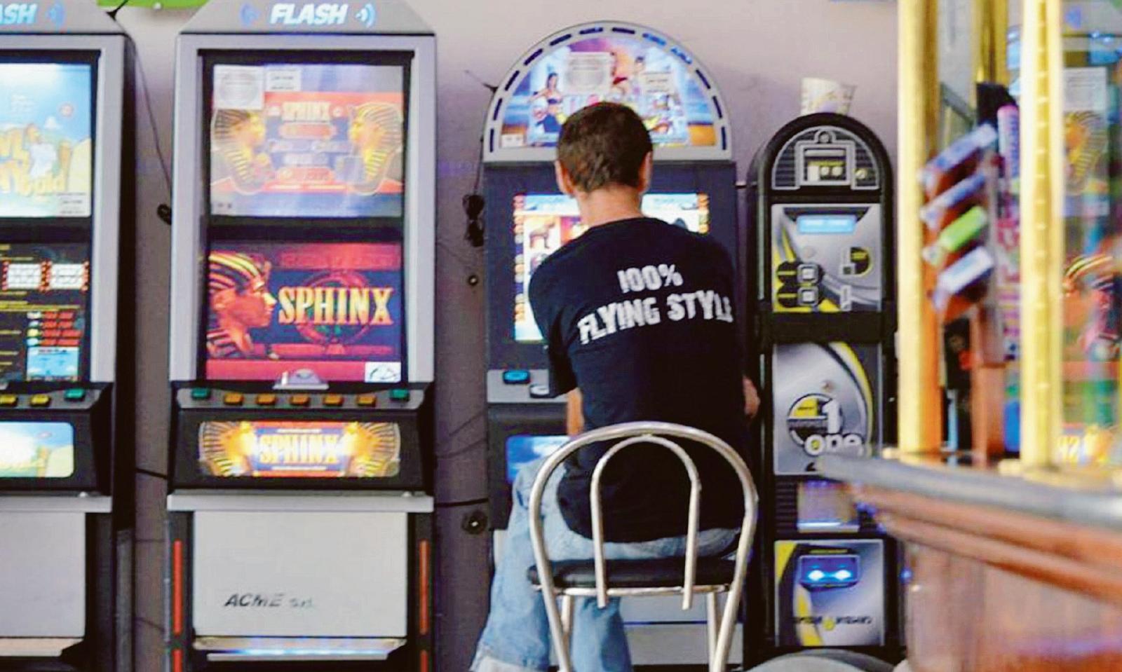 &ldquo;Ho perso mia moglie alle slot&rdquo;