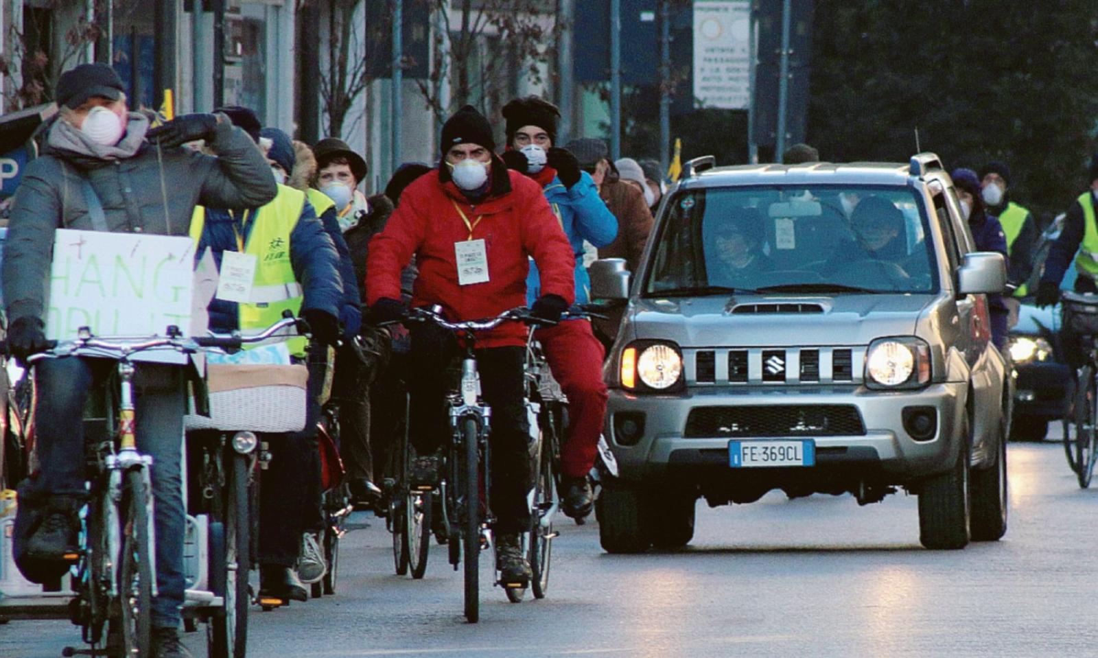 Lo smog torna padrone dell&rsquo;aria