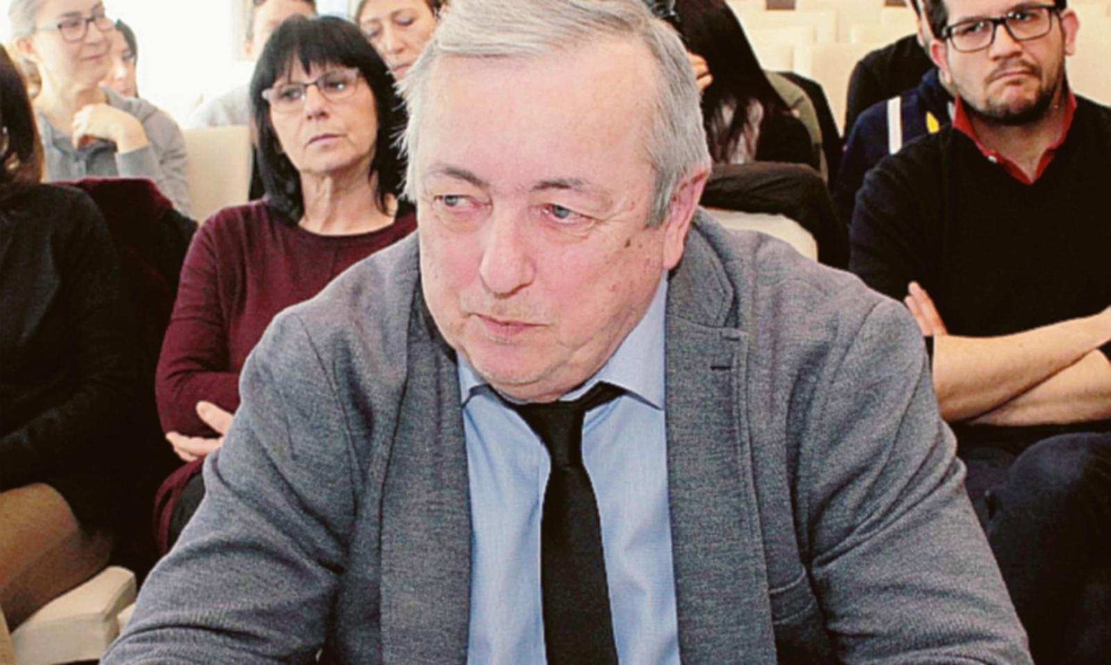 &ldquo;Il silenzio assordante dei politici&rdquo;