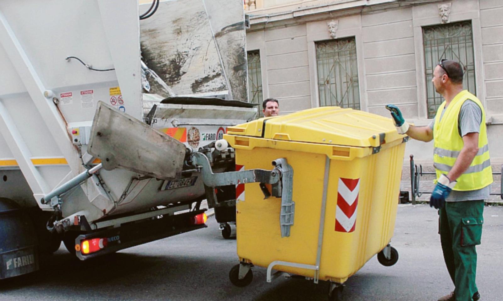 &ldquo;A rischio la raccolta dei rifiuti&rdquo;