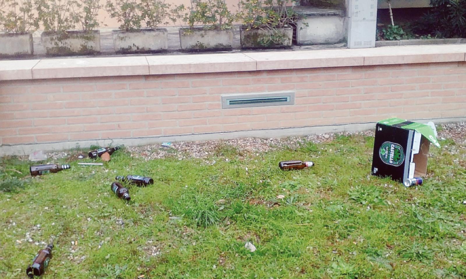 Sterco e sporcizia alla Rotonda