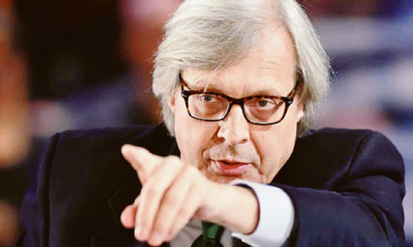 Arriva Sgarbi, scontro aperto sui libri di Cibotto
