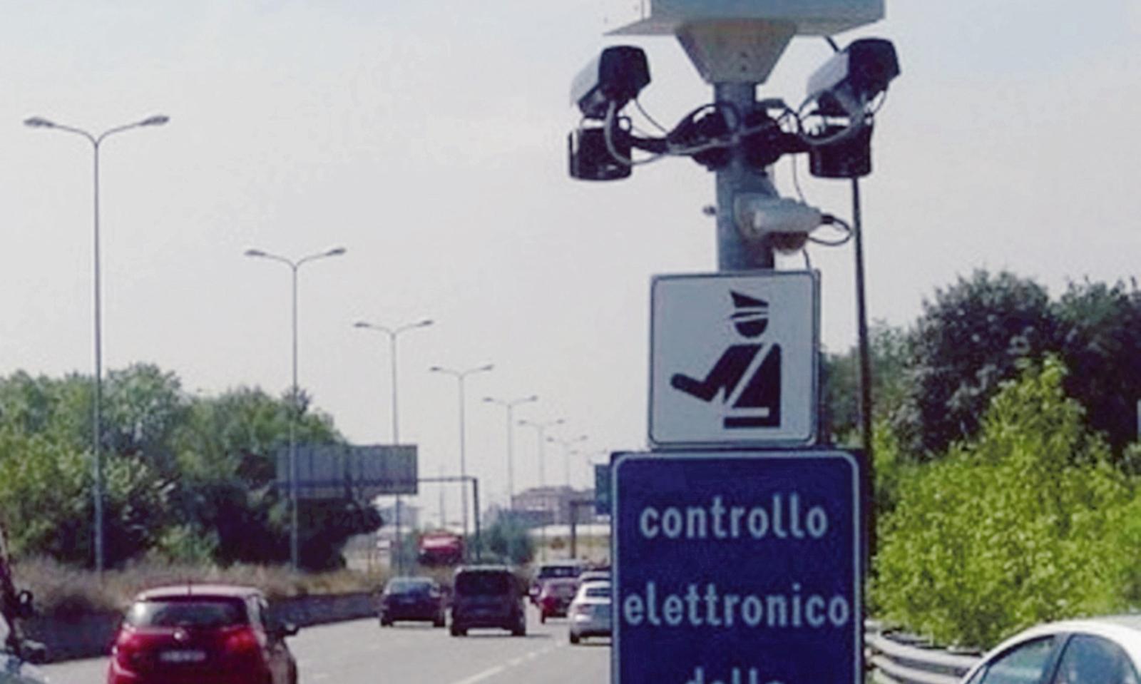 &ldquo;Dai velox i soldi per l&rsquo;incrocio&rdquo;