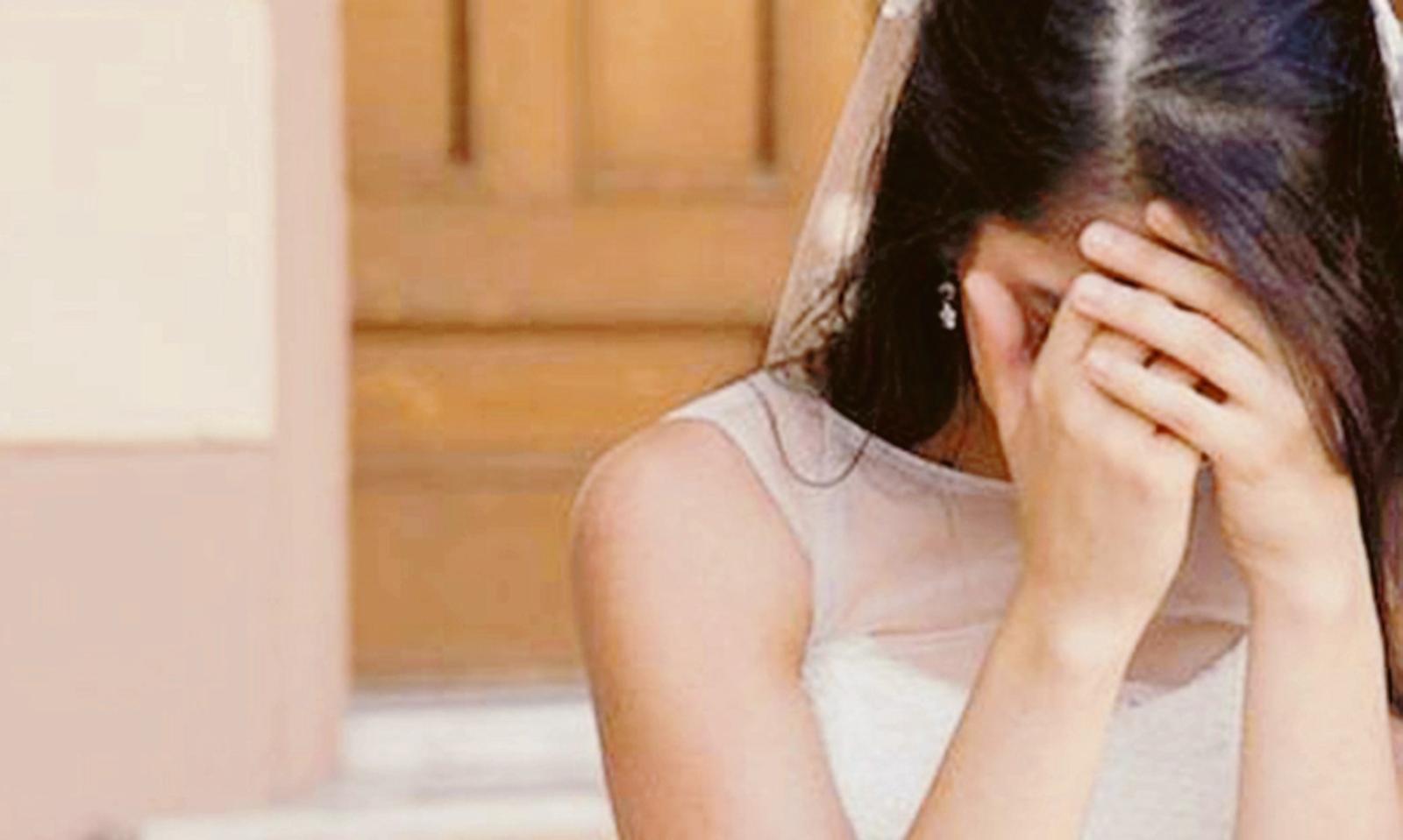 S'inventa la missione segreta per fuggire dal matrimonio