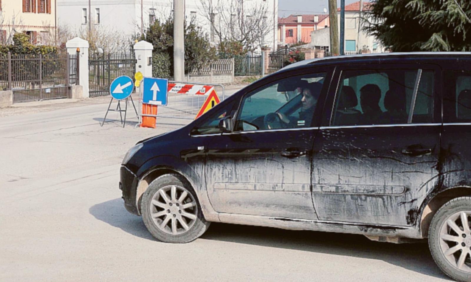 Via Munerati a doppio senso