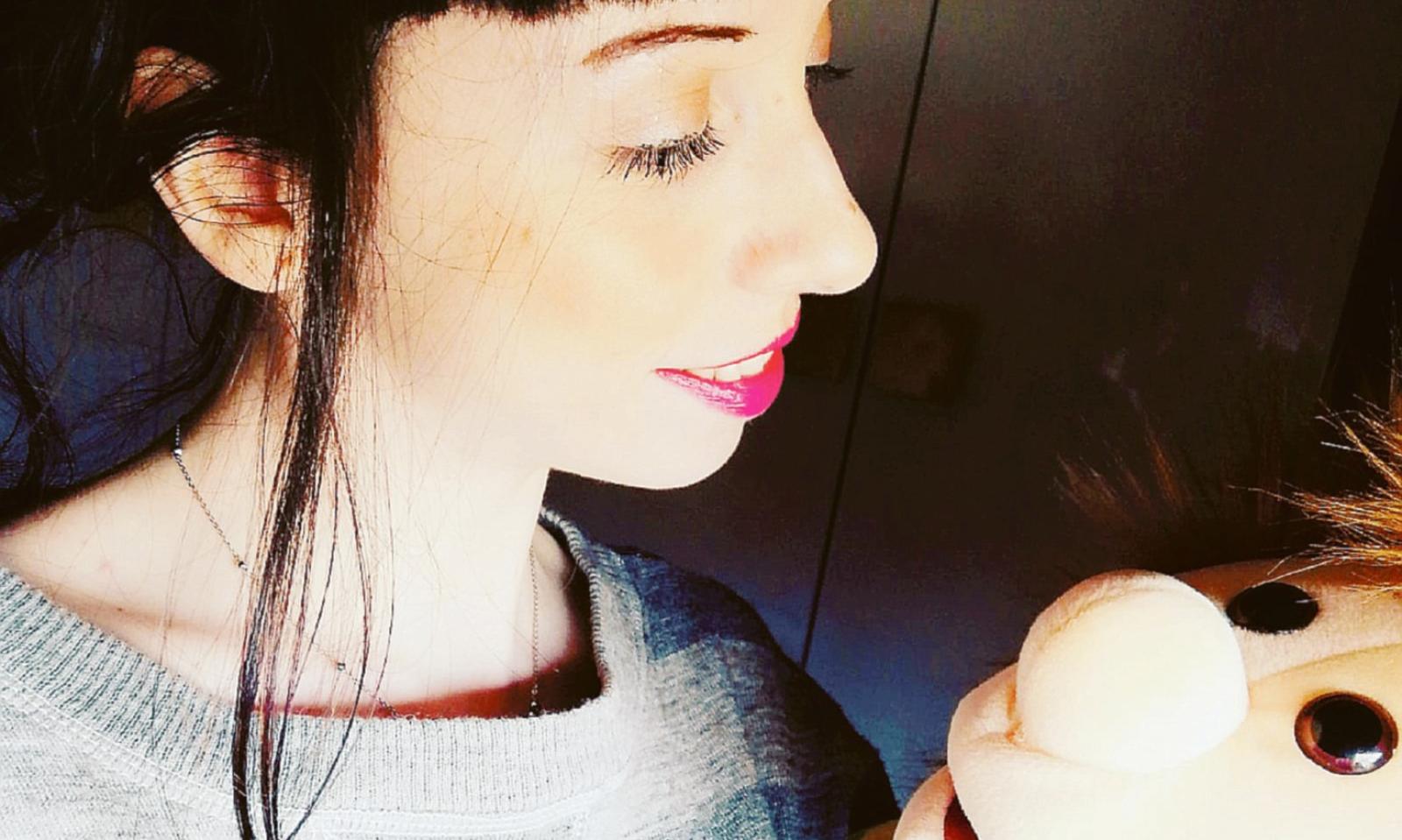 Jenny che parla col ventre