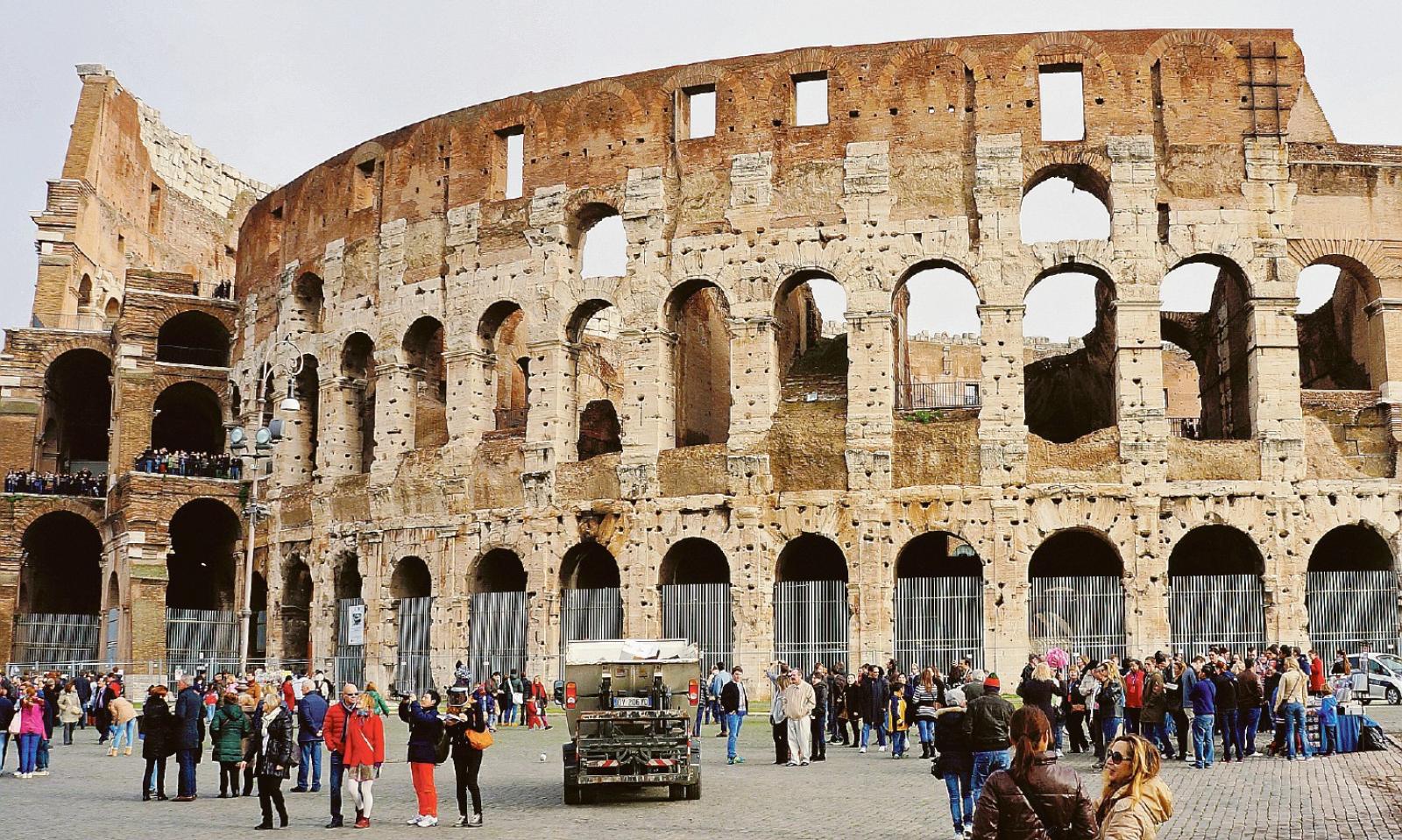 214 euro a testa per il buco di Roma