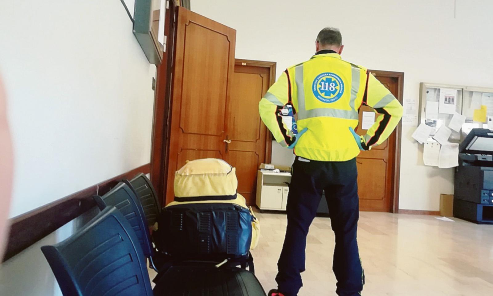 Morsi ai carabinieri: torna libero