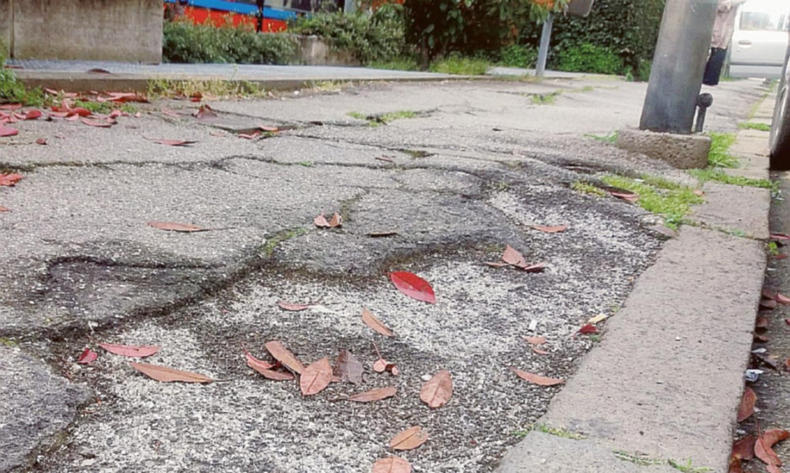 &ldquo;Qui si sta bene, ma sistemateci i marciapiedi&rdquo;