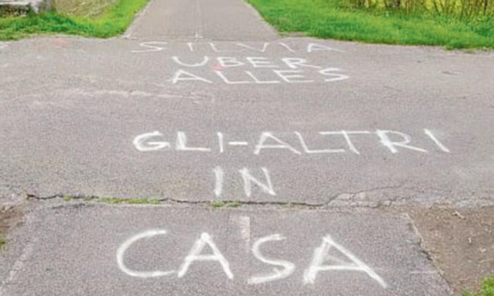 Furti e polemiche guastano la festa