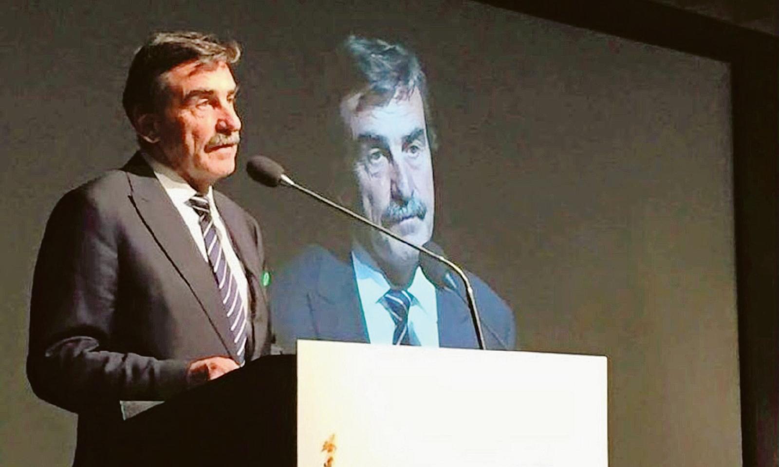 &ldquo;Perch&eacute; dobbiamo salvare Roma?&rdquo;